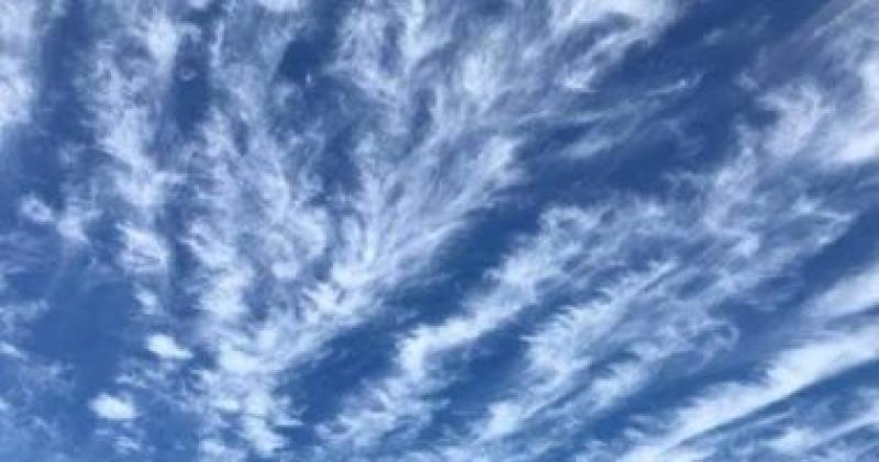 ظاهرة جميلة تزين سماء القاهرة وتضفى منظر بديع
