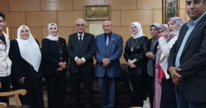 وزير التعليم بكلية الدراسات بجامعة القاهرة