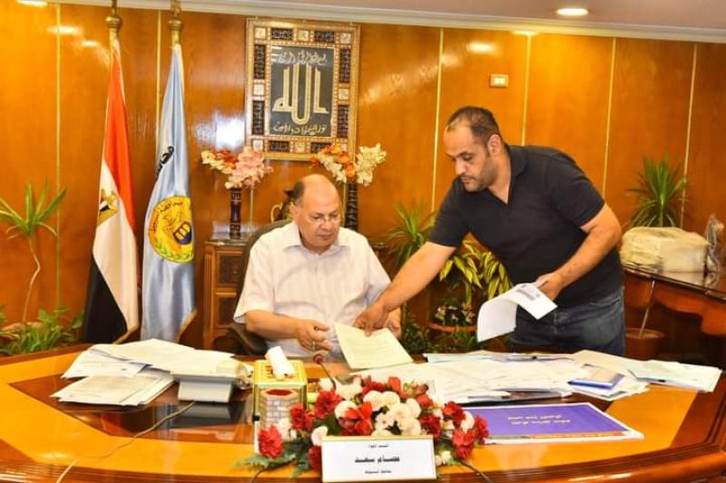 محافظ أسيوط 