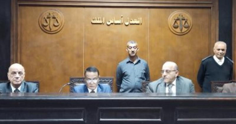 محكمة 
