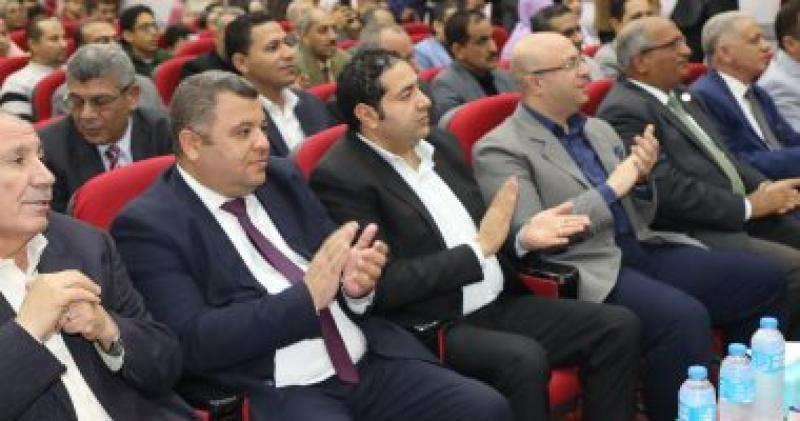 الدكتور محمد هاني غنيم محافظ بني سويف