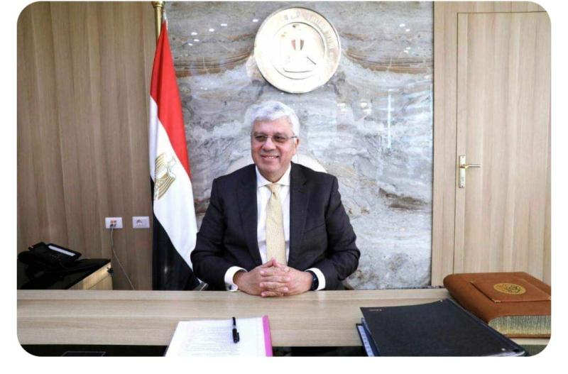  د. أيمن عاشور وزير التعليم العالي والبحث العلمي
