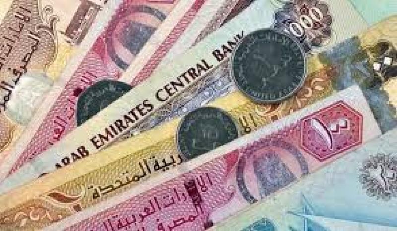 العملات