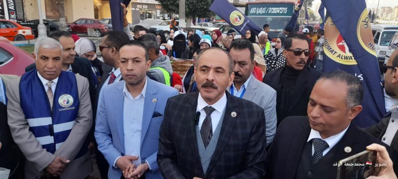 حزب حماة الوطن بالإسماعيلية ينظم مسيرة وحشود أمام لجان الأحياء