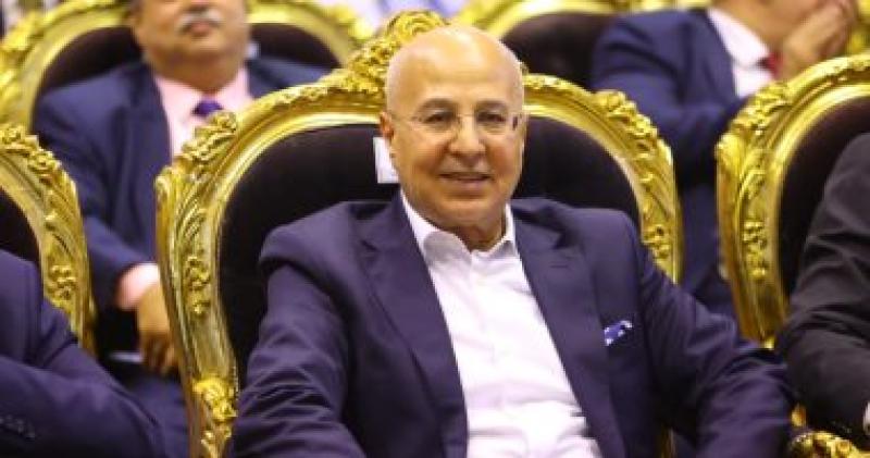 خالد عيش نقيب العاملين بالصناعات الغذائية