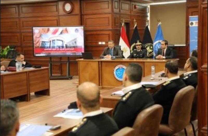 جانب من الدورة بحضور ضباط وضابطات الوزارة