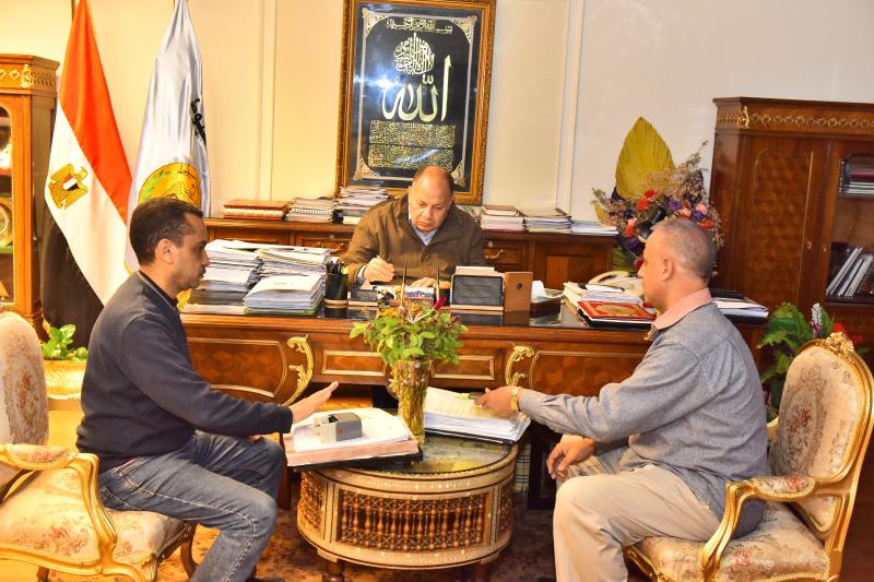 محافظ أسيوط 