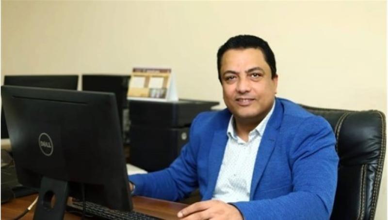 الكاتب الصحفي نصر عبده