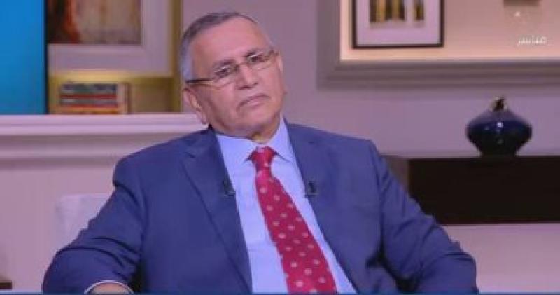 الدكتور عبد السند يمامة
