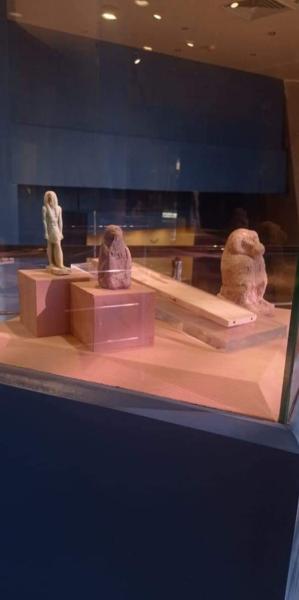جانب من القطع الأثرية
