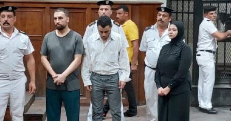 المتهمون بقضية مقتل طبيب الساحل