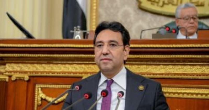 الدكتور أيمن محسب