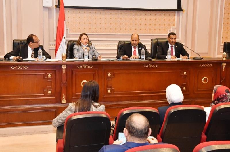 لجنة الطاقة والبيئة