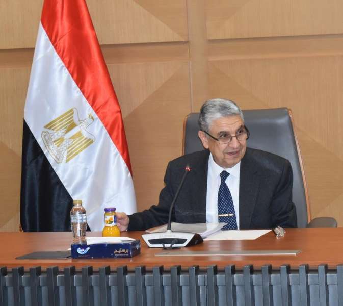 وزير الكهرباء 