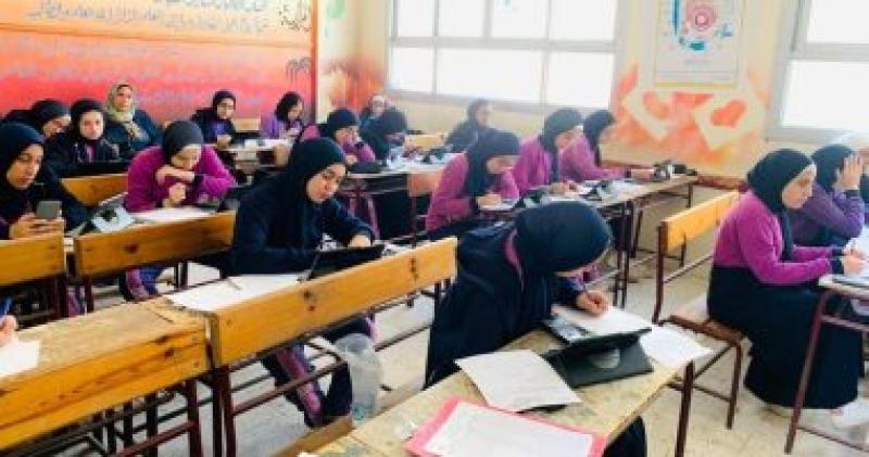 امتحانات الفصل الدراسي الأول