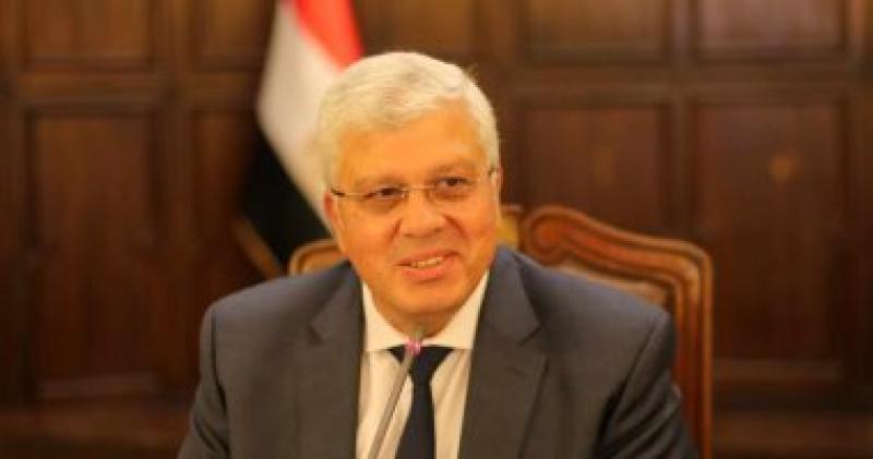 لدكتور أيمن عاشور وزير التعليم العالى