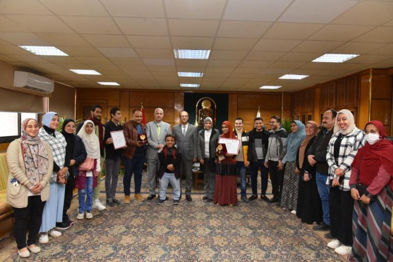 رئيس جامعة أسيوط 