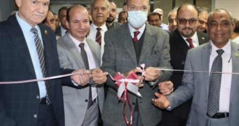 جانب من الافتتاح 
