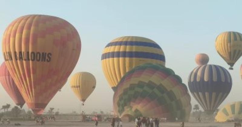  البالون الطائر  