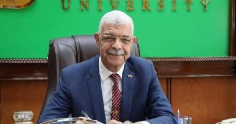 الدكتور أحمد القاصد رئيس جامعة المنوفية