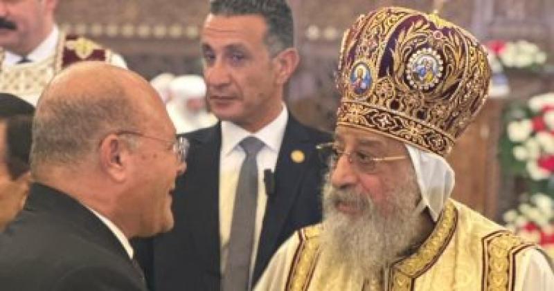 رئيس جامعة سوهاج يهنئ البابا تواضروس بعيد الميلاد