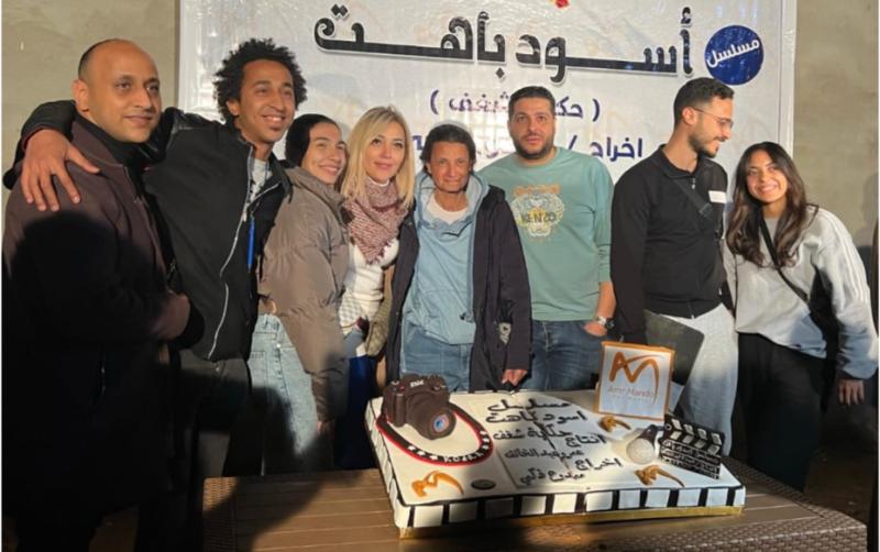 سهر الصايغوفريق عمل  مسلسل أسود باهت