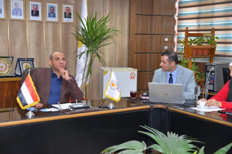 نائب رئيس جامعه اسيوط