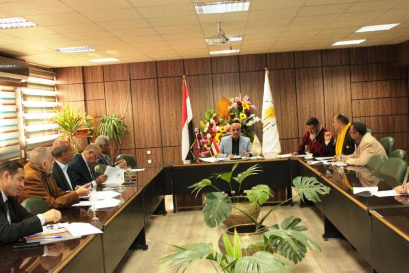 نائب رئيس الجامعه