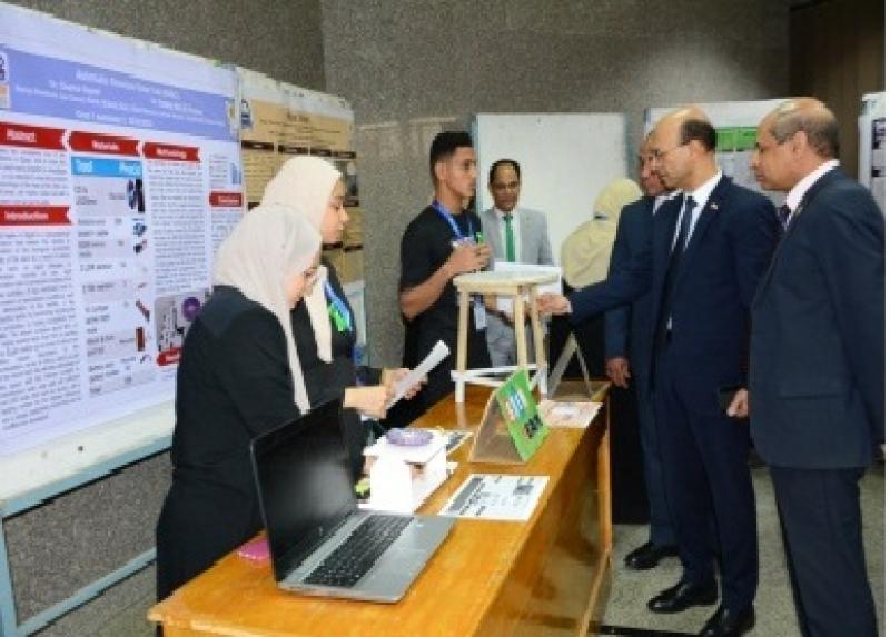 رئيس جامعة أسيوط 