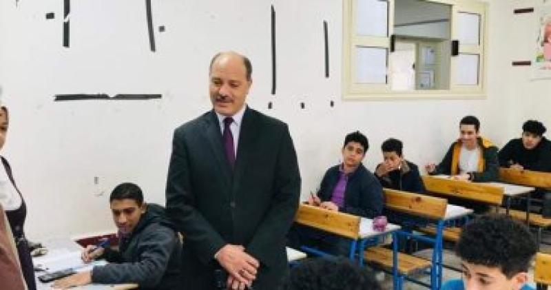 جانب من الامتحانات