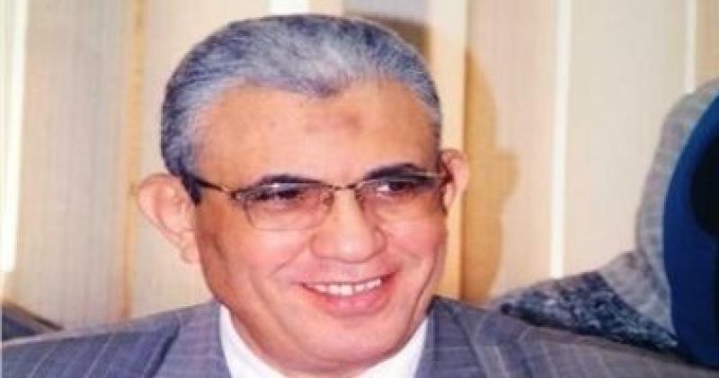 النائب عادل عبد الفضيل رئيس لجنة القوي العاملة بمجلس النواب