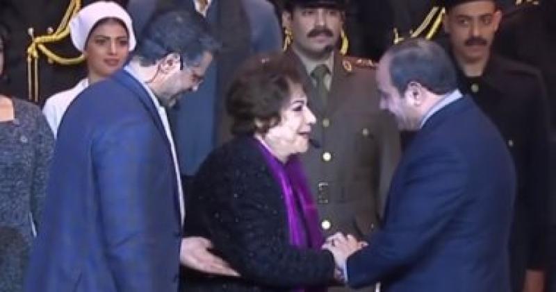 الرئيس السيسي و لفنانة سميحة ايوب
