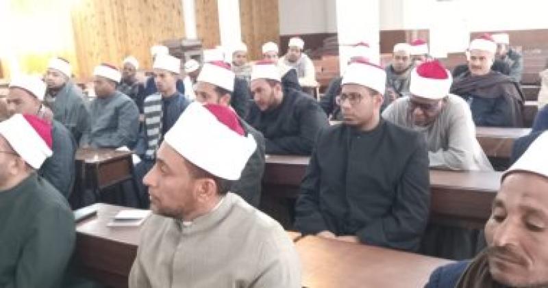 أوقاف الأقصر تعقد فعاليات دورة تدريبية للأئمة ببرنامج اللغة العربية