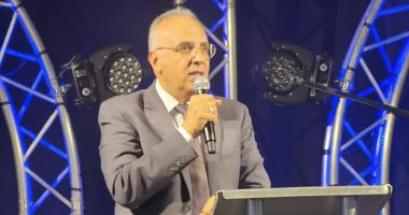 وزير الري 