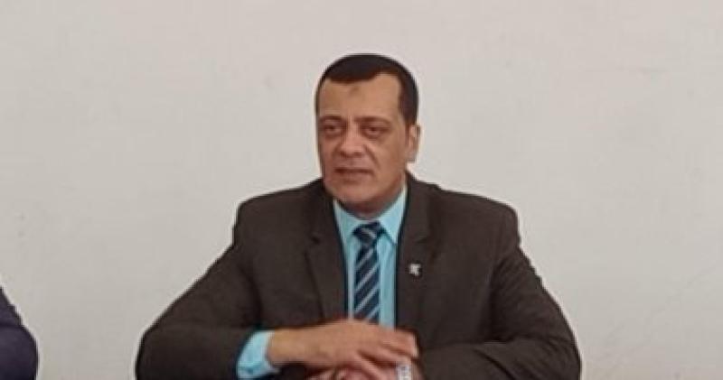الدكتور محمد السيد وكيل التربية والتعليم بقنا