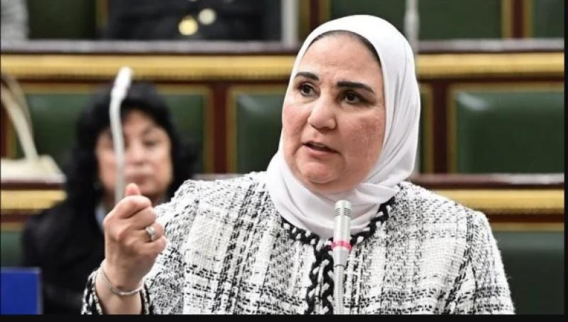 وزيرة التضامن خلال الجلسة العامة للنواب 