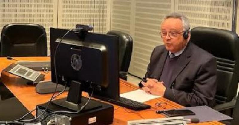الدكتور أحمد زايد مدير مكتبة الإسكندرية