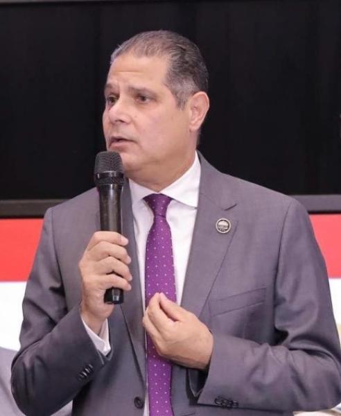 احمد الخشن