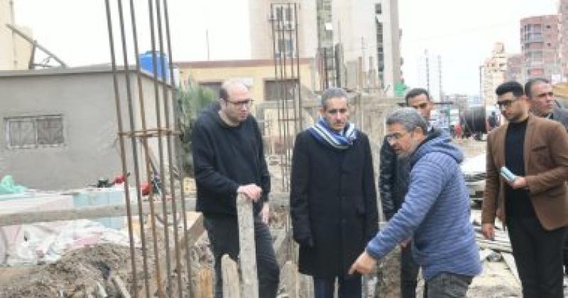 محافظ الغربية يتابع الأعمال بمشروعات القطاع الطبى