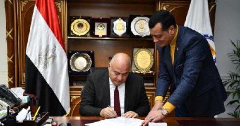 محافظ قنا يعتمد نتيجة الشهادة الإعدادية
