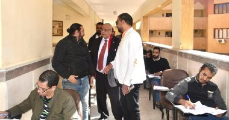 جانب من الجولة 