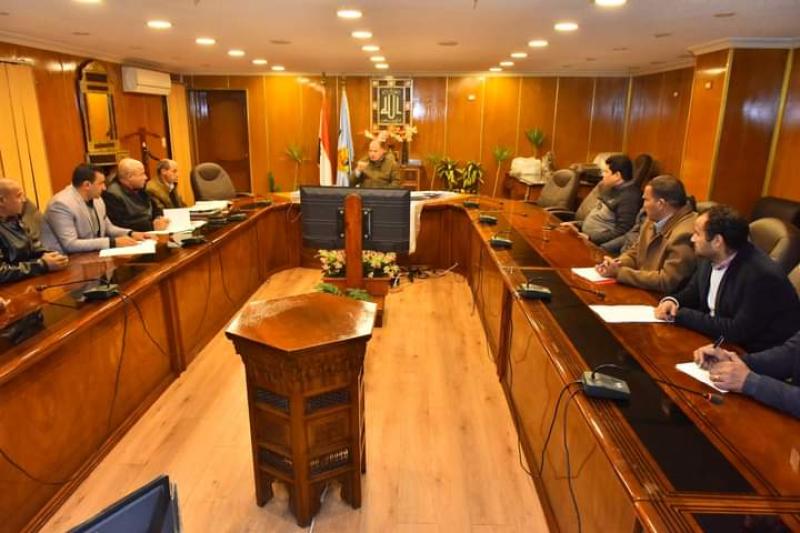 محافظ أسيوط 