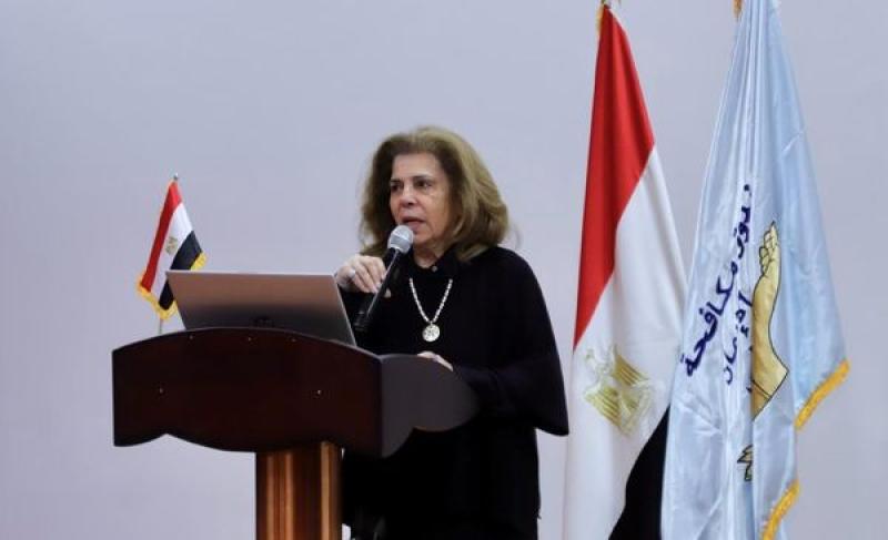  السفيرة مشيرة خطاب 