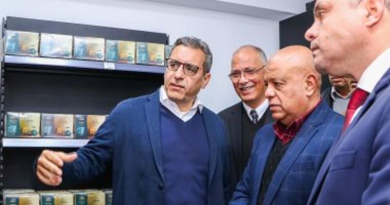 جانب من الافتتاح 