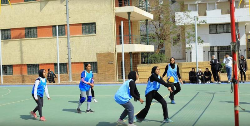 الإسرات الجامعيه