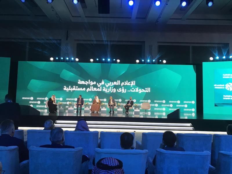 وزير الإعلام السعودي يطلق ٤ مبادرات لتطوير الإعلام