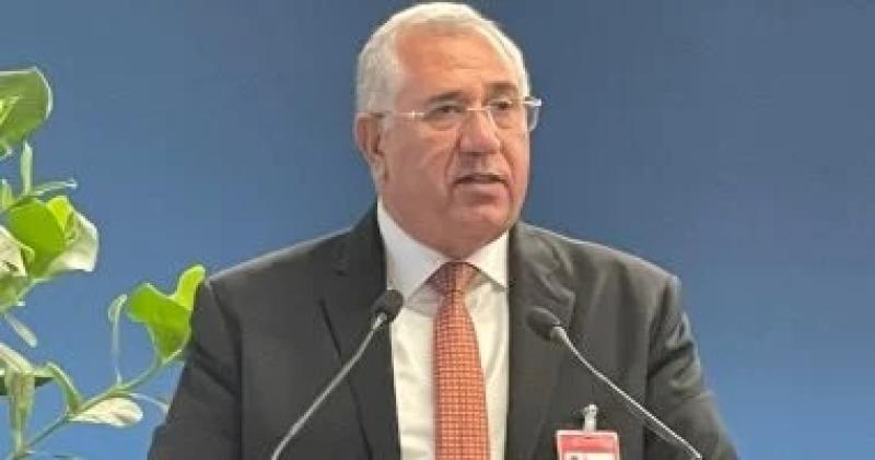 وزير الزراعه