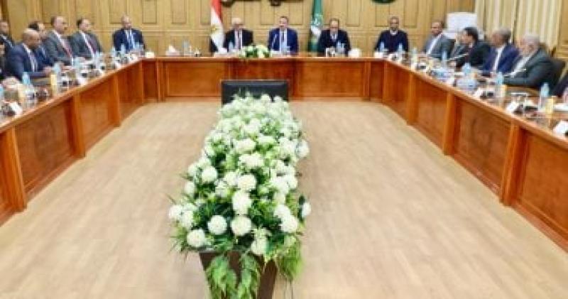 جانب من الاجتماع 