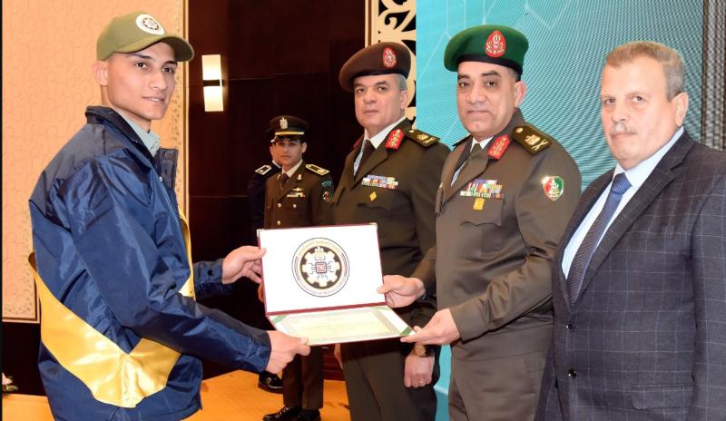 جانب من مراسم تخريج الدفعة