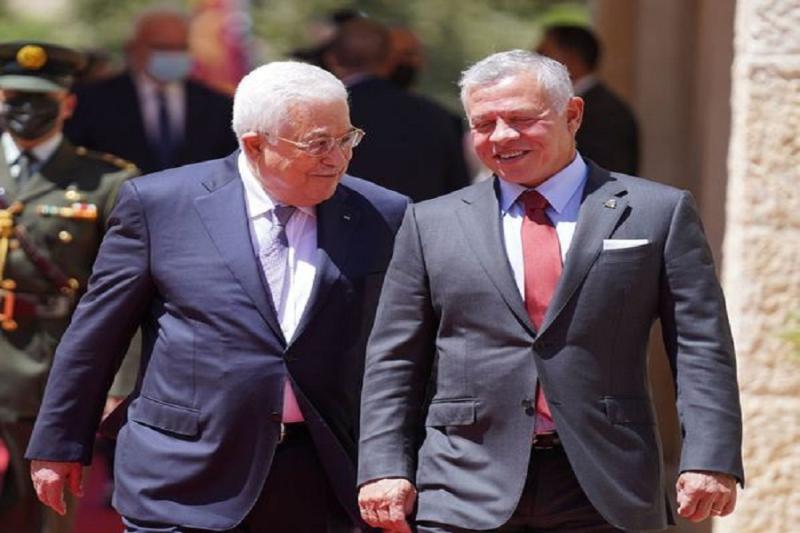 العاهل الأردني الملك عبدالله الثاني والرئيس الفلسطيني محمود عباس
